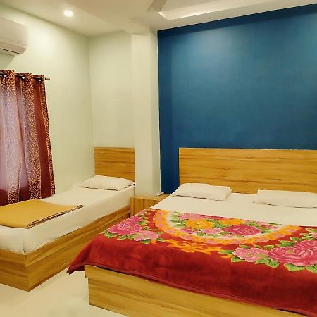 Hotel Guru Kripa - 500Mtr From Shreenathji Temple Nāthdwāra エクステリア 写真