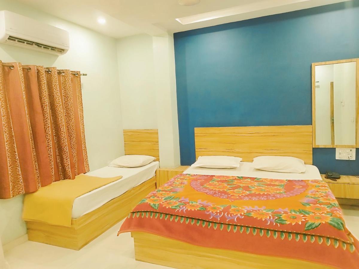 Hotel Guru Kripa - 500Mtr From Shreenathji Temple Nāthdwāra エクステリア 写真