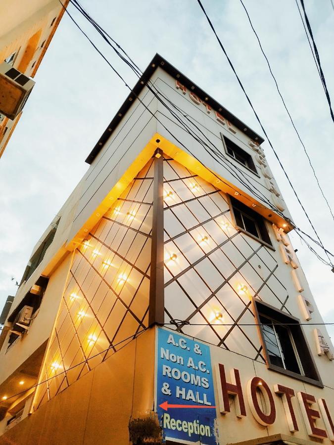 Hotel Guru Kripa - 500Mtr From Shreenathji Temple Nāthdwāra エクステリア 写真